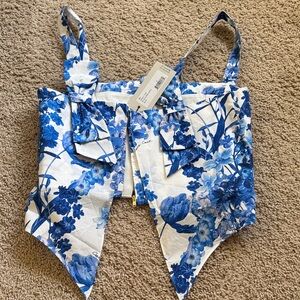 Cara Cara blue and White Top